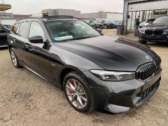 Démontage voiture BMW 3-serie 0e xDrive M Sport Touring*HEAD-UP - PANO -AHK* 2023/7