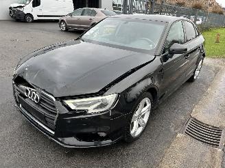 dommages fourgonnettes/vécules utilitaires Audi A3  2018/7
