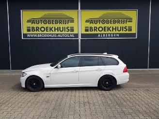 BMW 3-serie Touring 318d Luxury Line picture 2