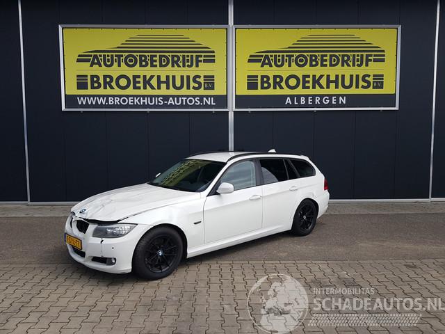 BMW 3-serie Touring 318d Luxury Line