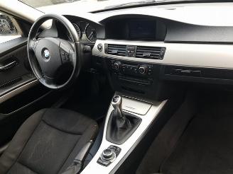 BMW 3-serie Touring 318d Luxury Line picture 17