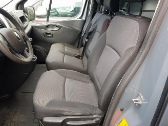 Renault Trafic 2.0 dCi 120 T27 L1H1 Work Edition picture 16