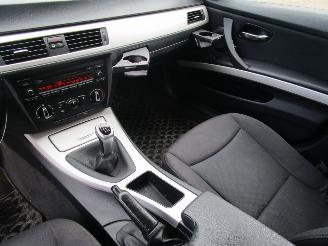 BMW 3-serie 318I TOURING picture 15