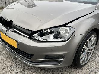 Volkswagen Golf 1.0 TSI Connected Series picture 9