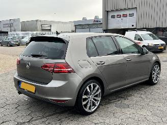 Volkswagen Golf 1.0 TSI Connected Series picture 4