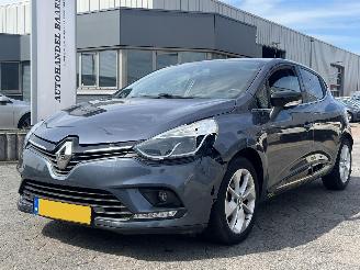 Voiture accidenté Renault Clio 0.9 TCe Limited 2017/4