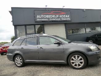 Autoverwertung Toyota Avensis 2.2 D-4D Executive leer pdc airco 2007/2