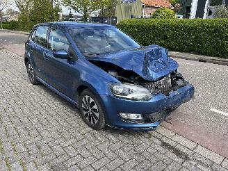 Coche accidentado Volkswagen Polo 1.4 TDi Bluemotion 2015/6