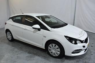 Dezmembrări autoturisme Opel Astra 1.2 Bns Edition 2020/9