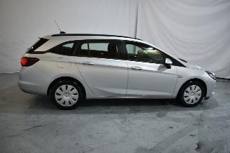 Opel Astra SPORTS TOURER picture 8