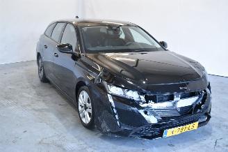 Voiture accidenté Peugeot 308 1.2 PT ACT. PACK BNS 2023/12