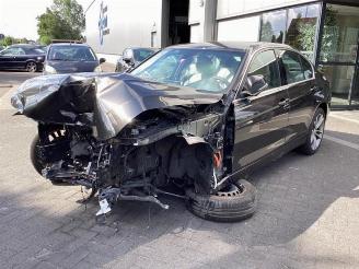 Damaged car BMW 3-serie 3 serie (F30), Sedan, 2011 / 2018 320i xDrive 2.0 16V 2016/8