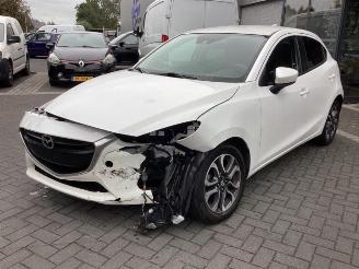 Coche accidentado Mazda 2  2017/4