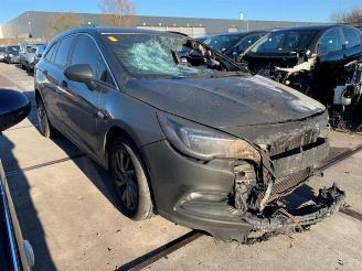 uszkodzony samochody osobowe Opel Astra Astra K Sports Tourer, Combi, 2015 / 2022 1.4 Turbo 16V 2017/5