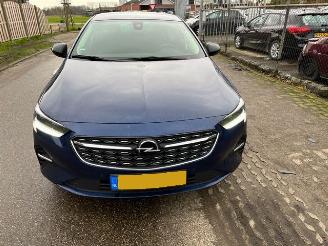 damaged commercial vehicles Opel Insignia cdti 1.5 2020/11