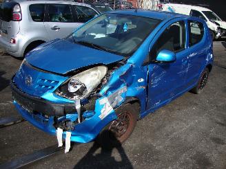dañado vehículos comerciales Nissan Pixo  2010/1