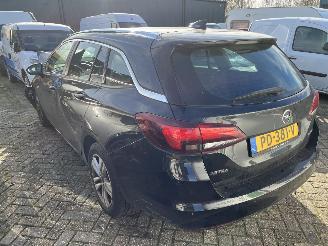 Opel Astra Sports Tourer 1.0 Online Edition picture 5