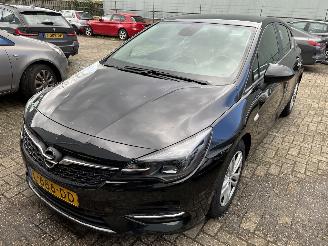dañado vehículos comerciales Opel Astra 1.2 Edition   HB 2021/4