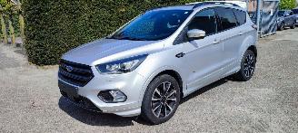 Voiture accidenté Ford Kuga ST line  4x4  Automaat 2018/5