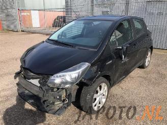 danneggiata veicoli commerciali Toyota Yaris Yaris III (P13), Hatchback, 2010 / 2020 1.5 16V Hybrid 2015/6