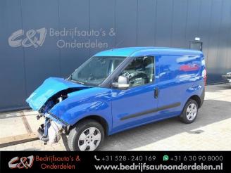 uszkodzony samochody osobowe Opel Combo Combo, Van, 2012 / 2018 1.3 CDTI 16V ecoFlex 2013/4