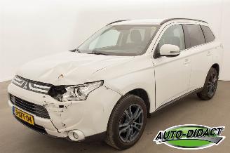Autoverwertung Mitsubishi Outlander 2,0 Intense + 7 pers. Automaat 2014/9