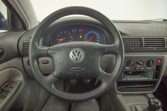 Volkswagen Passat 1.8-5V Turbo Airco picture 9