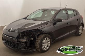 damaged commercial vehicles Renault Mégane 1.5 DCI  Airco 2012/9
