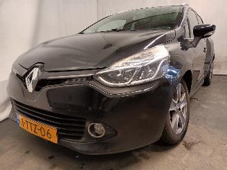 Coche siniestrado Renault Clio Clio IV Estate/Grandtour (7R) Combi 5-drs 0.9 Energy TCE 90 12V (H4B-4=
00(H4B-A4)) [66kW]  (01-2013/...) 2014/5