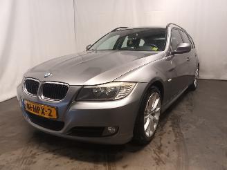 Salvage car BMW 3-serie 3 serie Touring (E91) Combi 318i 16V (N43-B20A) [105kW]  (05-2007/05-2=
012) 2009/2