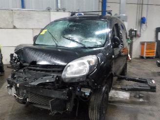 uszkodzony samochody osobowe Renault Kangoo Kangoo Express (FW) Van 1.5 dCi 90 FAP (K9K-608(K9K-B6)) [66kW]  (02-2=
009/...) 2013/12
