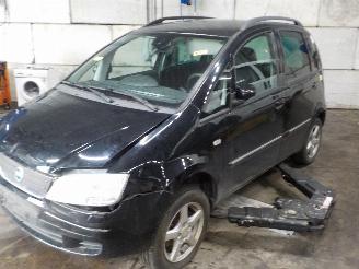 Auto incidentate Fiat Idea Idea (350AX) MPV 1.4 16V (Euro 5) [70kW]  (01-2004/12-2012) 2007/1