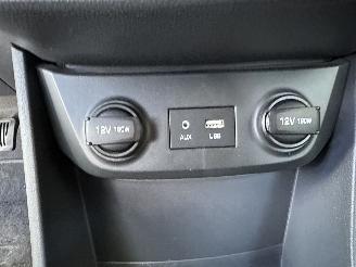 Hyundai Ioniq Comfort EV 120pk aut + f1 flippers - nap - 2x laadkabels - navi - camera - front + line assist - wegenbelastingvrij - keyless entry + start picture 40
