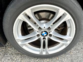 BMW 5-serie gereserveerd 520XD 190pk 8-traps aut M-Sport Ed High Exe - 4x4 aandrijving - softclose - head up - xenon - 360camera - line assist - 162dkm - keyless entry + start picture 65