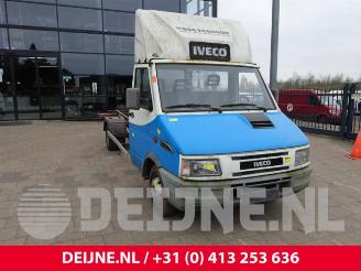 damaged passenger cars Iveco Daily New Daily I/II, Chassis-Cabine, 1989 / 1999 35.10 1997/8