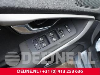 Volvo V-40 V40 (MV), Hatchback 5-drs, 2012 / 2019 1.6 D2 picture 18