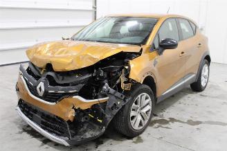uszkodzony samochody osobowe Renault Captur  2022/1
