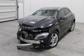 Auto incidentate Mercedes GLA 220 2016/6