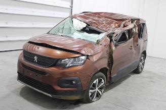 uszkodzony samochody ciężarowe Peugeot Rifter  2021/1