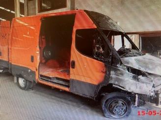  Iveco New daily Diesel 2.998cc 110kW RWD 2016-04 2019/1