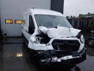uszkodzony samochody osobowe Ford Transit Transit, Van, 2013 2.0 TDCi 16V Eco Blue 130 2020/9