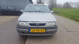 Avarii autoturisme Opel Vectra Vectra A (88/89) Hatchback 1.6 i Ecotec (X16SZ) [52kW]  (09-1993/11-1995) 1995/1