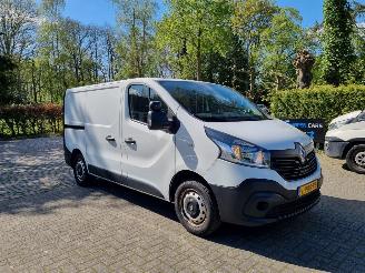 dommages fourgonnettes/vécules utilitaires Renault Trafic T29 ENERGY 1.6 dCi 95 2018/7