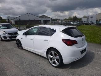 skadebil auto Opel Astra 1.7 CDTI    A17DTJ 2010/5