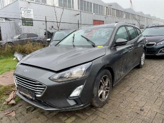 Salvage car Ford Focus Focus 4 Wagon, Combi, 2018 1.0 Ti-VCT EcoBoost 12V 125 2019/3