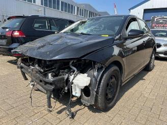 Voiture accidenté Volkswagen Polo Polo VI (AW1), Hatchback 5-drs, 2017 1.0 MPI 12V 2021/3