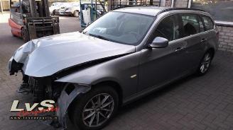 dañado vehículos comerciales BMW 3-serie 3 serie Touring (E91), Combi, 2004 / 2012 320d 16V Efficient Dynamics Edition 2012/2