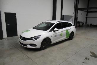 Unfallwagen Opel Astra ULTIMATE 2021/1