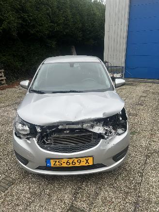 Coche siniestrado Opel Karl 1.0 ecoFLEX 120 Jaar Edition    41119 nap 2019/7