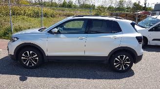 Schadeauto Volkswagen T-Cross 1.5TSi UNITED ..AUTOMAAT.. 2021/3